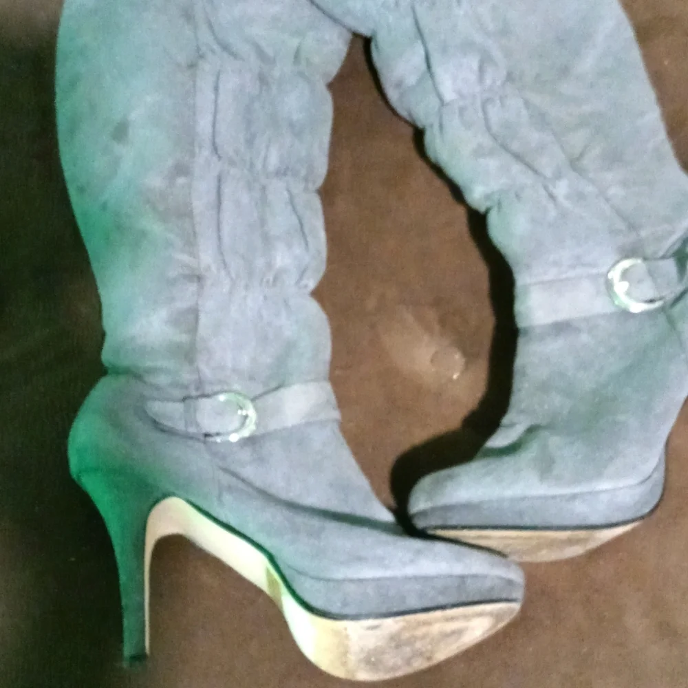 Boots - Picture 1 of 2
